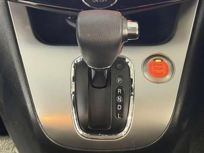 セレナ2.0 20X 4WD　防錆塗装4WDラジオナビETC 2000