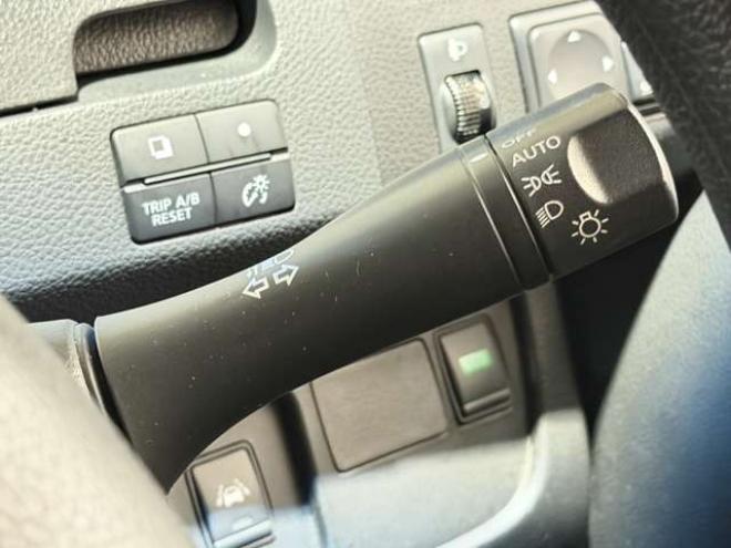 セレナ2.0 20X 4WD　防錆塗装4WDラジオナビETC 2000