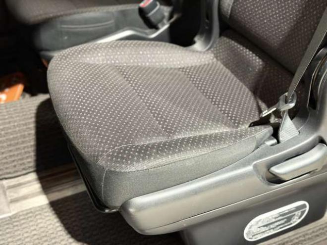 スペイド1.5 F 4WD　防錆塗装4WDキーレスTVナビBカメETC 1500