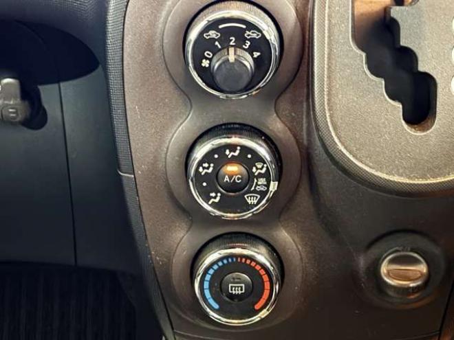 スペイド1.5 F 4WD　防錆塗装4WDキーレスTVナビBカメETC 1500