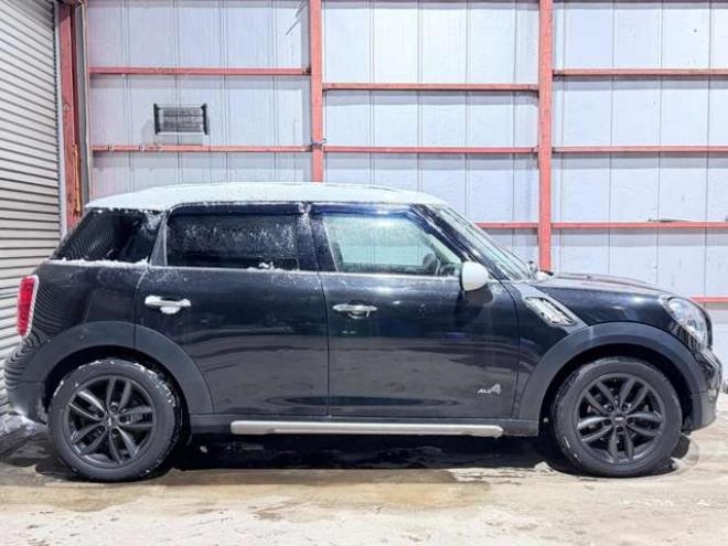 ミニクロスオーバー クーパー D オール4 4WD　防錆塗装4WDアンドロイドナビBカメETC 正規輸入車 2000