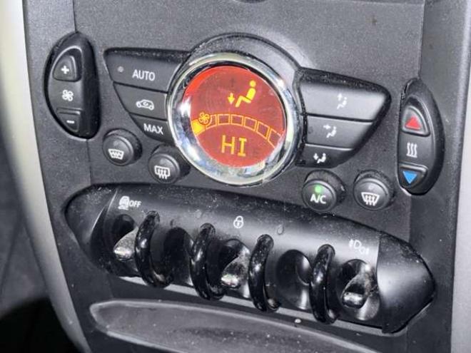 ミニクロスオーバー クーパー D オール4 4WD　防錆塗装4WDアンドロイドナビBカメETC 正規輸入車 2000