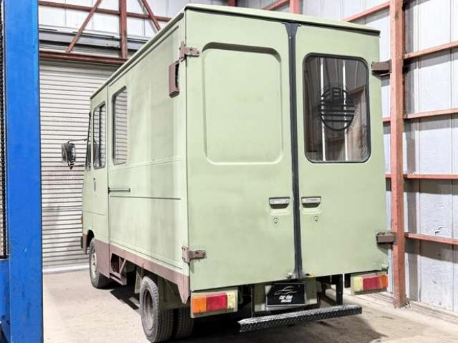 クイックデリバリークイックデリバリー　全塗装車キッチンカーレンタカーアップ 2WD 2400