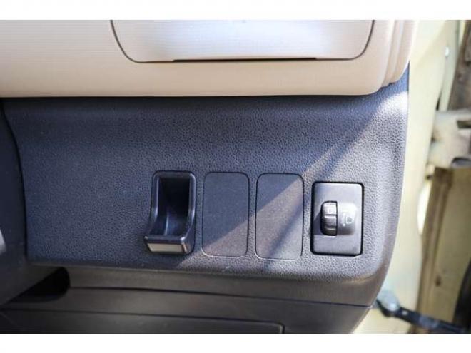 ミラココアプラス X 4WD　7万キロ・R9/3月・エンジンスターター・スマートキー 660