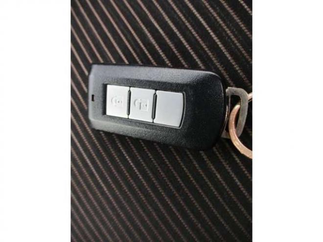 デイズハイウェイスターG 4WD　アイドリングストップ・スマートキー 660