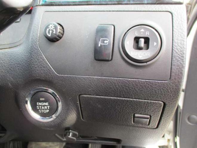 クラウンアスリート 2.5 i-Four 60thスペシャルエディション 4WD　ナビ・TV・バックカメラ・スマートキー・ローダウン・タイミングチェーン式 2500