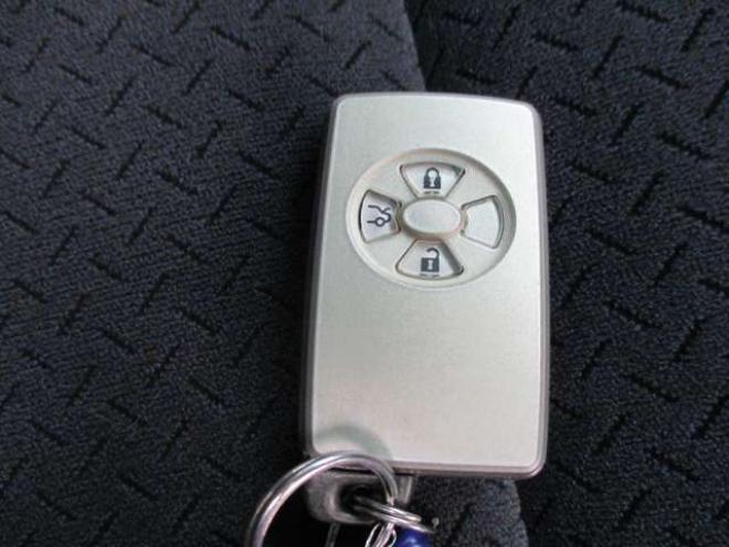 クラウンアスリート 2.5 i-Four 60thスペシャルエディション 4WD　ナビ・TV・バックカメラ・スマートキー・ローダウン・タイミングチェーン式 2500