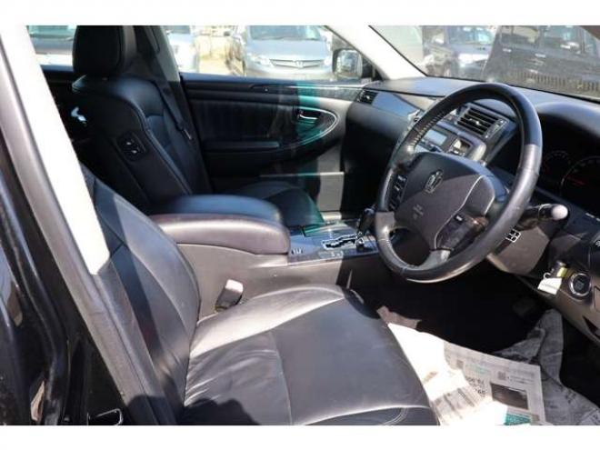 クラウンアスリート 2.5 i-Four 4WD　7.6万キロ・R9/3月・スマートキー・皮パワーシート 2500