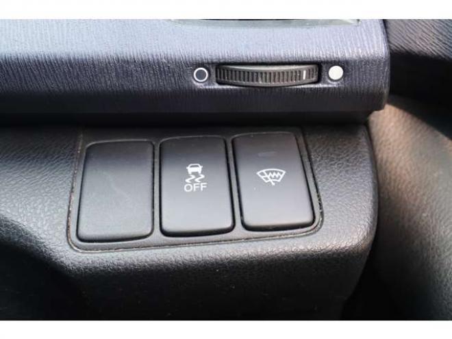 オデッセイ2.4 アブソルート 4WD　ナビ・TV・バックカメラ・キーレス・タイミングチェーン式 2400