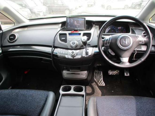 オデッセイ2.4 アブソルート 4WD　キーレス・タイミングチェーン式 2400