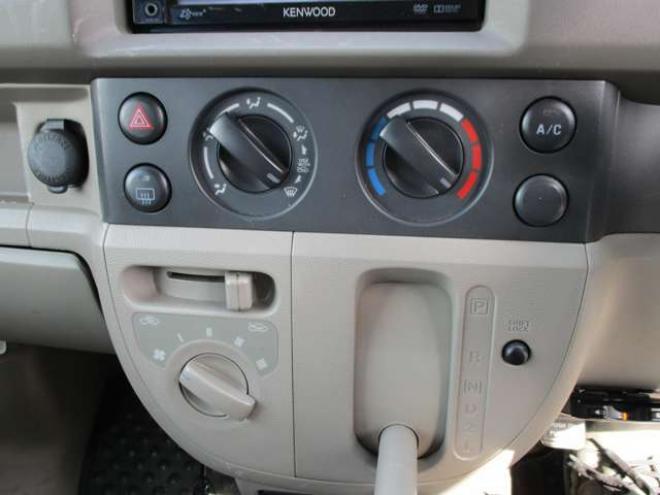 エブリィPA ハイルーフ 4WD　ナビ・TV・キーレス・4.5万キロ・修復なし 660