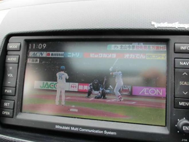 アウトランダー2.4 ローデスト 24G 4WD　サンルーフ・ナビ・TV・バックカメラ・スマートキー 2400