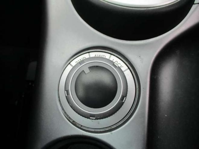 アウトランダー2.4 ローデスト 24G 4WD　サンルーフ・ナビ・TV・バックカメラ・スマートキー 2400