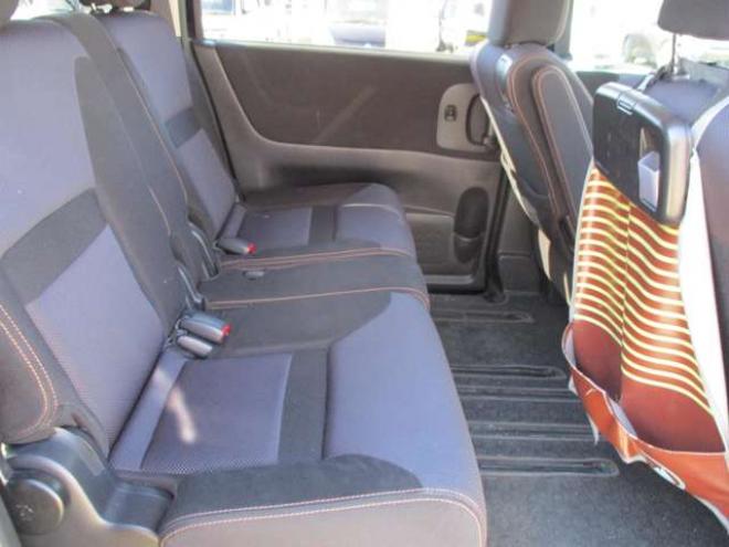 セレナ2.0 ハイウェイスター Vセレクション 4WD　両側パワースライドドア・スマートキー・タイミングチェーン 2000