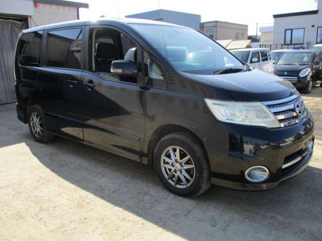 セレナ2.0 ハイウェイスター Vセレクション 4WD　両側パワースライドドア・スマートキー・タイミングチェーン 2000