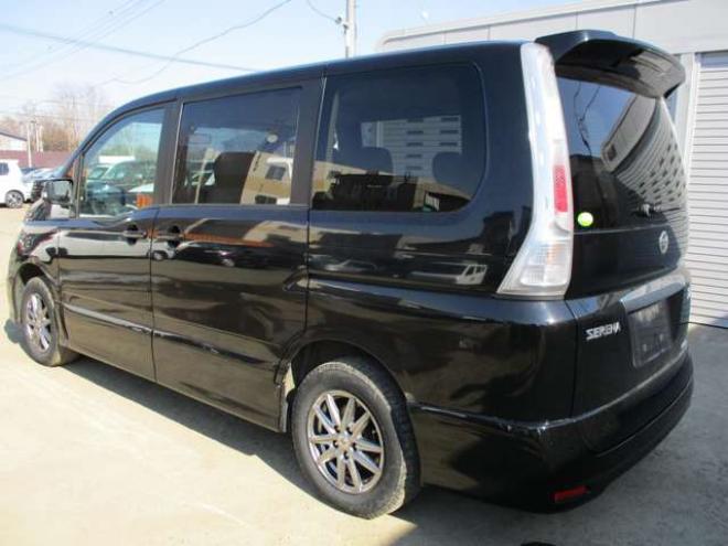 セレナ2.0 ハイウェイスター Vセレクション 4WD　両側パワースライドドア・スマートキー・タイミングチェーン 2000