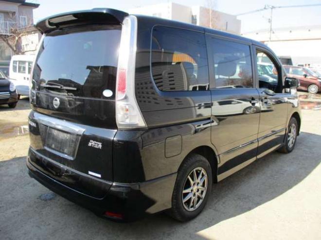 セレナ2.0 ハイウェイスター Vセレクション 4WD　両側パワースライドドア・スマートキー・タイミングチェーン 2000