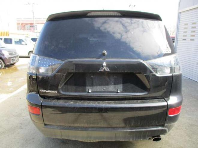 アウトランダー2.4 G 4WD　スマートキー・エンジンスターター 2400