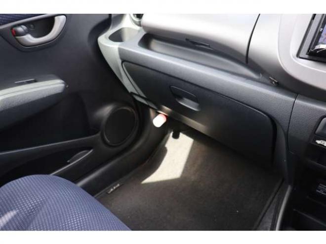 フィット1.3 G 4WD　5万キロ・ナビ・TV・キーレス・タイミングチェーン式 1300