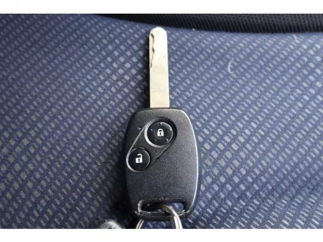 フィット1.3 G 4WD　5万キロ・ナビ・TV・キーレス・タイミングチェーン式 1300