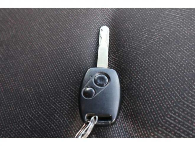 フィット1.5 RS 4WD　7.6万キロ・ナビ・TV・バックカメラ・キーレス 1500