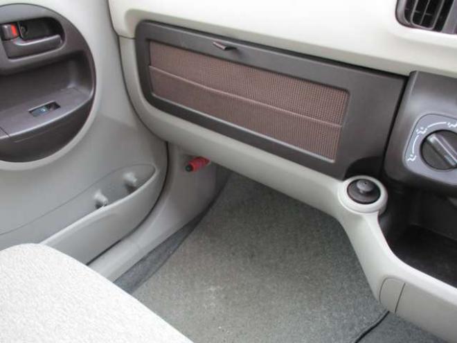 パッソ1.0 X 4WD　ナビ・TV・キーレス・7.9万キロ 1000