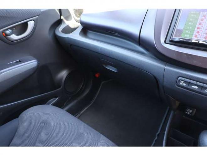 フィット1.5 RS 4WD　ナビ・TV・バックカメラ・キーレス 1500