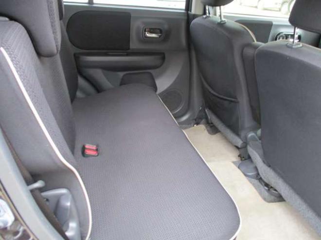 ラパンXセレクション 4WD　5.4万キロ・ナビ・TV・バックカメラ 660