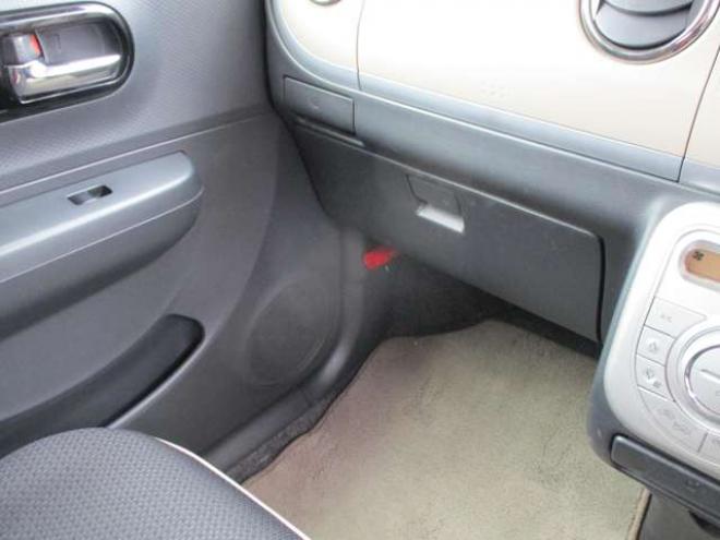 ラパンXセレクション 4WD　5.4万キロ・ナビ・TV・バックカメラ 660