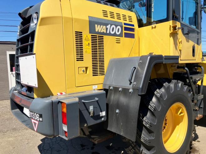 ホイールローダコマツ　中古　WA100-8Y　建機