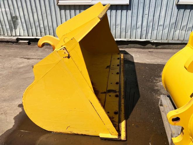 ホイールローダコマツ　中古　WA100-8Y　建機