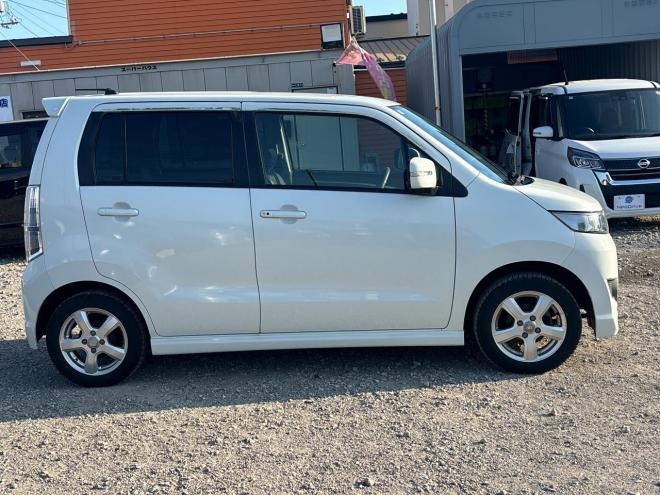 ワゴンR660スティングレー リミテッド 4WD　ローンが不安な方＜優遇ローン＞1年保証　社外オーディオ　バックカメラ