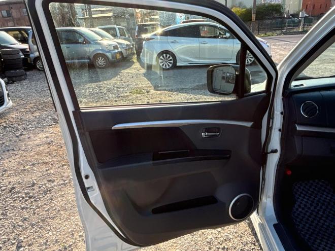 ワゴンR660スティングレー リミテッド 4WD　ローンが不安な方＜優遇ローン＞1年保証　社外オーディオ　バックカメラ