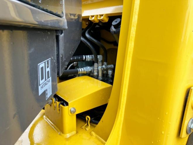 ホイールローダ日立　中古　ZW80S-5B　建機