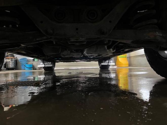 パジェロロング　スーパーエクシード　寒冷地仕様　ダブルバッテリー　禁煙車　ＷＥＤＳキーラー１７ＡＷ＋新品ＴＯＹＯホワイトレタータイヤ　社外１７ＡＷ＋スタッドレスタイヤ　新品ＪＡＯＳブラックマッドガード　純正ナビ　地デジ　Ｂｌｕｅｔｏｏｔｈ 4WD 3200 5Dr