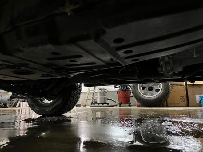 パジェロロング　スーパーエクシード　寒冷地仕様　ダブルバッテリー　禁煙車　ＷＥＤＳキーラー１７ＡＷ＋新品ＴＯＹＯホワイトレタータイヤ　社外１７ＡＷ＋スタッドレスタイヤ　新品ＪＡＯＳブラックマッドガード　純正ナビ　地デジ　Ｂｌｕｅｔｏｏｔｈ 4WD 3200 5Dr