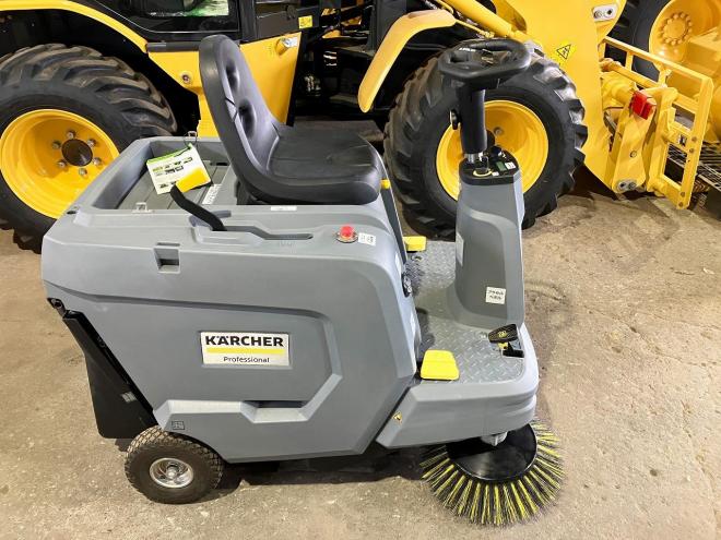 その他ケルヒャー　中古　搭乗式バキュームスイーパー　KM85/50RBP　作業機