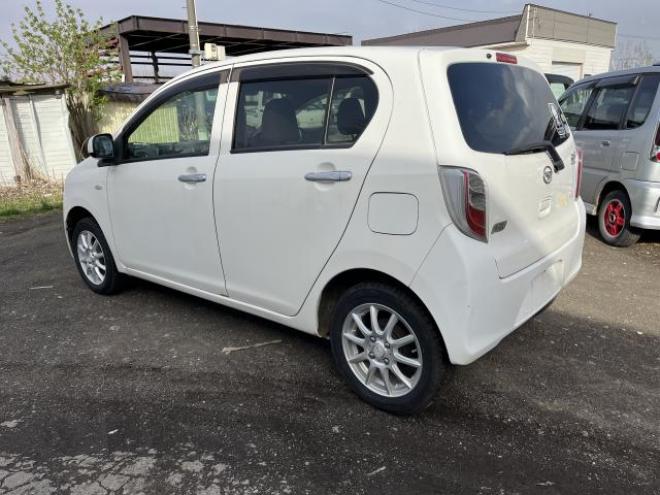 ミライースxfメモリアルエディション 4WD 660 5Dr