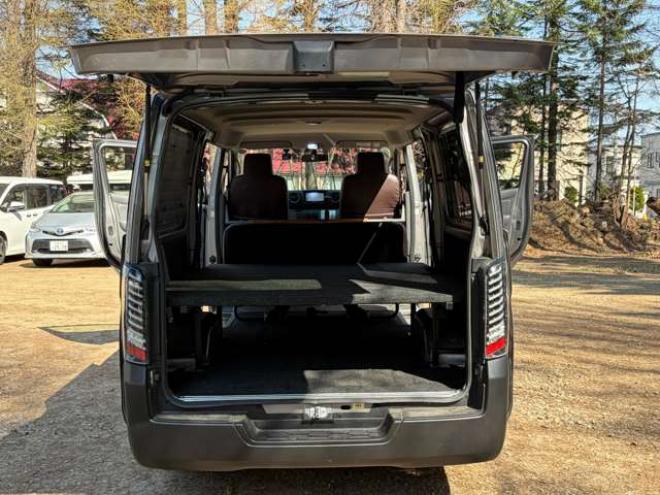 キャラバンNV350 2.5 クールバン DX ロングボディ ディーゼルターボ 4WD　エンジンスターター　革調シートカバー　ETC　社外ハンドル　社外テール　ベッドキット　パワステ　パワーウィンドウ　社外ナビ　社外アルミホイール　両側スライドドア 2500