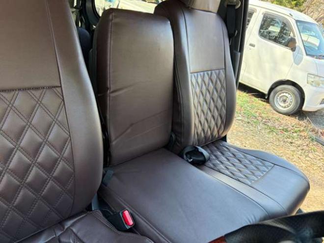 キャラバンNV350 2.5 クールバン DX ロングボディ ディーゼルターボ 4WD　エンジンスターター　革調シートカバー　ETC　社外ハンドル　社外テール　ベッドキット　パワステ　パワーウィンドウ　社外ナビ　社外アルミホイール　両側スライドドア 2500