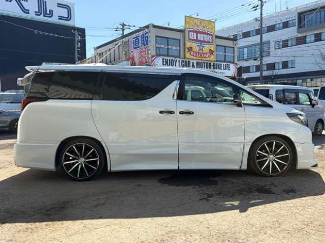 アルファード3.5 SA 4WD　TRDエアロ　クリスタルアイLEDテール　ダウンサス　レザー調シートカバー　アルパインナビ　フリップダウン　スピーカー　デジタルインナーミラー　シュタイナー20インチ　シーケンシャルウィンカー 3500