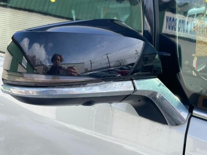 アルファード3.5 SA 4WD　TRDエアロ　クリスタルアイLEDテール　ダウンサス　レザー調シートカバー　アルパインナビ　フリップダウン　スピーカー　デジタルインナーミラー　シュタイナー20インチ　シーケンシャルウィンカー 3500