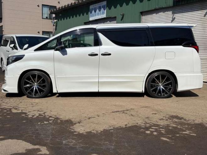 アルファード3.5 SA 4WD　TRDエアロ　クリスタルアイLEDテール　ダウンサス　レザー調シートカバー　アルパインナビ　フリップダウン　スピーカー　デジタルインナーミラー　シュタイナー20インチ　シーケンシャルウィンカー 3500
