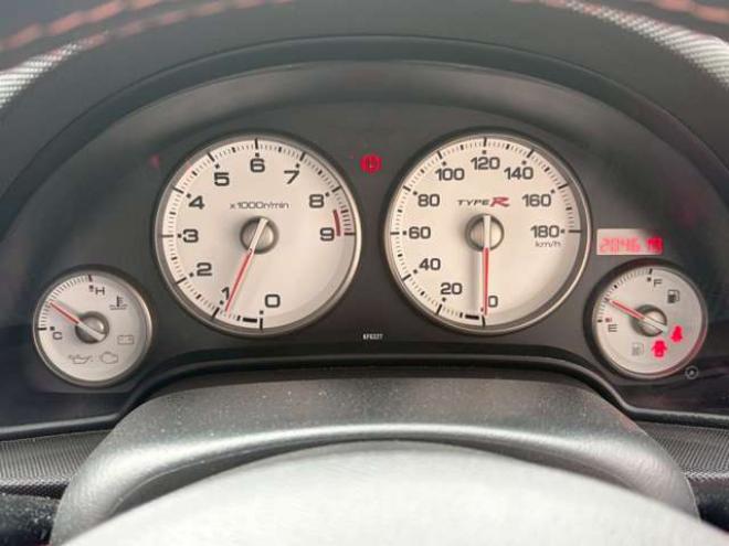 インテグラタイプR 2.0　ワンオーナー　レカロシート　パワステ　パワーウィンドウ　純正アルミホイール　ABS　キーレスエントリー　横滑り防止装置　エアコン　盗難防止装置 2WD 2000