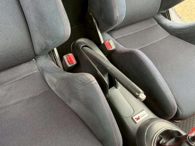 インテグラタイプR 2.0　ワンオーナー　レカロシート　パワステ　パワーウィンドウ　純正アルミホイール　ABS　キーレスエントリー　横滑り防止装置　エアコン　盗難防止装置 2WD 2000