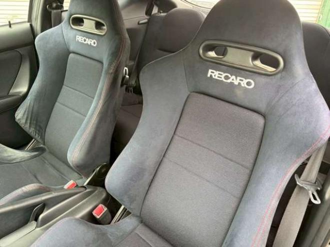 インテグラタイプR 2.0　ワンオーナー　レカロシート　パワステ　パワーウィンドウ　純正アルミホイール　ABS　キーレスエントリー　横滑り防止装置　エアコン　盗難防止装置 2WD 2000