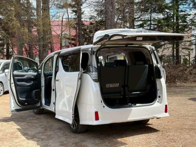 ヴェルファイアハイブリッド 2.5 ZR Gエディション E-Four 4WD　ドライブレコーダー　両側パワスラ　パワステ　パワーウィンドウ　TV　ナビ　バックカメラ　電動リアゲート　後席モニター　電動シート　シートヒーター　オットマン　クルーズコントロール　キーレスエントリー 2500