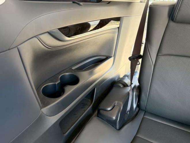 ヴェルファイアハイブリッド 2.5 ZR Gエディション E-Four 4WD　ドライブレコーダー　両側パワスラ　パワステ　パワーウィンドウ　TV　ナビ　バックカメラ　電動リアゲート　後席モニター　電動シート　シートヒーター　オットマン　クルーズコントロール　キーレスエントリー 2500