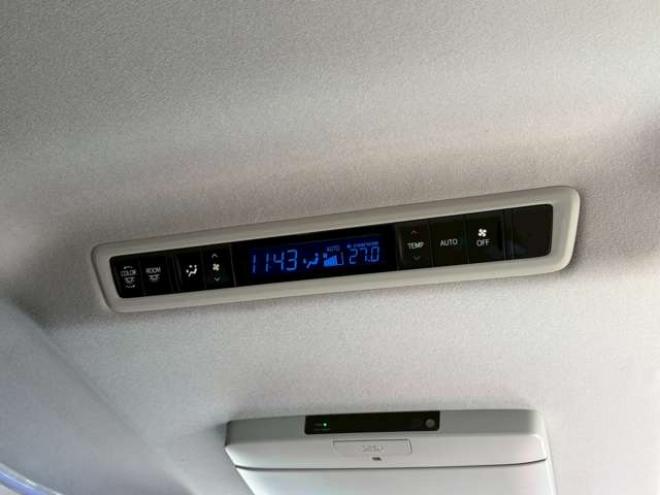 ヴェルファイアハイブリッド 2.5 ZR Gエディション E-Four 4WD　ドライブレコーダー　両側パワスラ　パワステ　パワーウィンドウ　TV　ナビ　バックカメラ　電動リアゲート　後席モニター　電動シート　シートヒーター　オットマン　クルーズコントロール　キーレスエントリー 2500