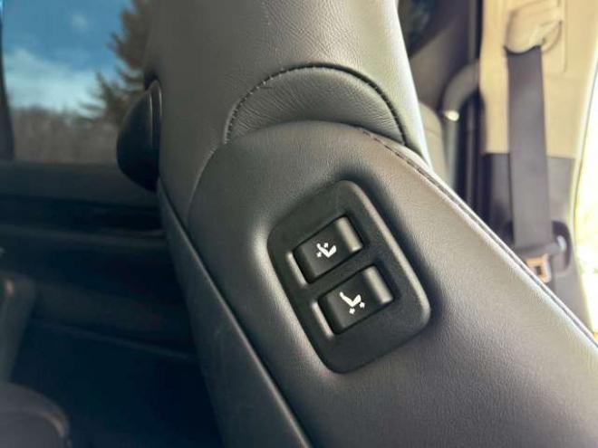 ヴェルファイアハイブリッド 2.5 ZR Gエディション E-Four 4WD　ドライブレコーダー　両側パワスラ　パワステ　パワーウィンドウ　TV　ナビ　バックカメラ　電動リアゲート　後席モニター　電動シート　シートヒーター　オットマン　クルーズコントロール　キーレスエントリー 2500